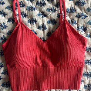 Pink ribbed cropped tank top